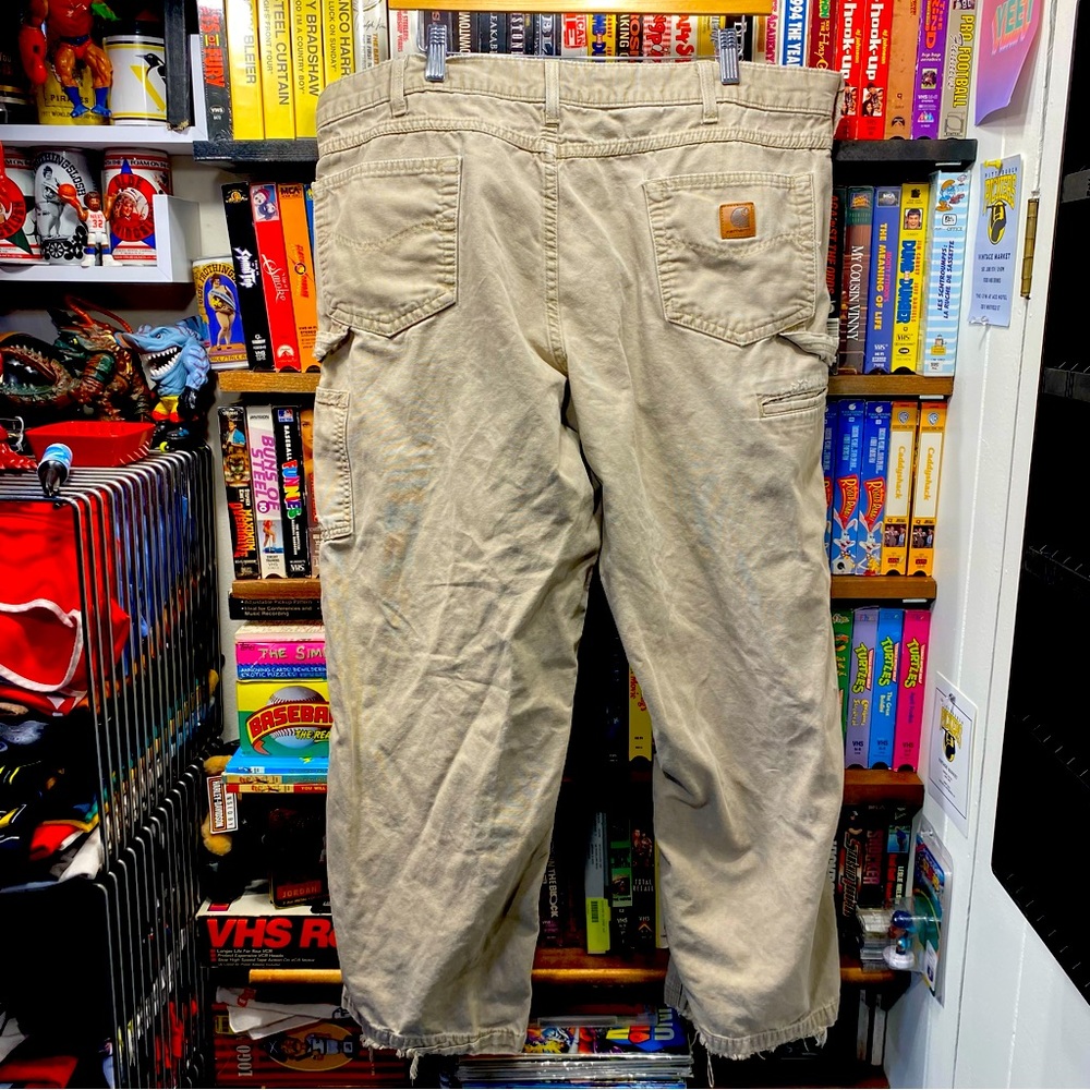 MORE THAN GENTLY USED CARHARTT CARPENTER PANT WORKED IN TAG-LESS 40W 29L #1